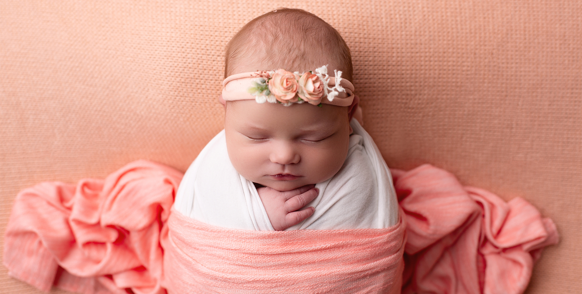 Sibling Newborn and Wrapped Petite Newborn Mini Photography